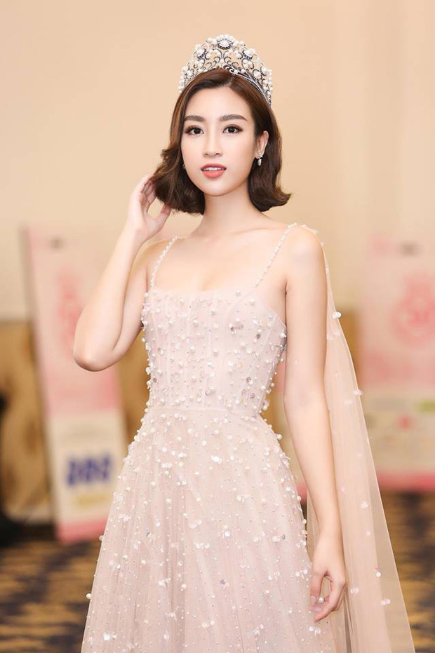 Sau Đỗ Mỹ Linh, HH Tiểu Vy cũng mạnh dạn thay đổi chi tiết này nhưng style lại gây thất vọng nhẹ-13