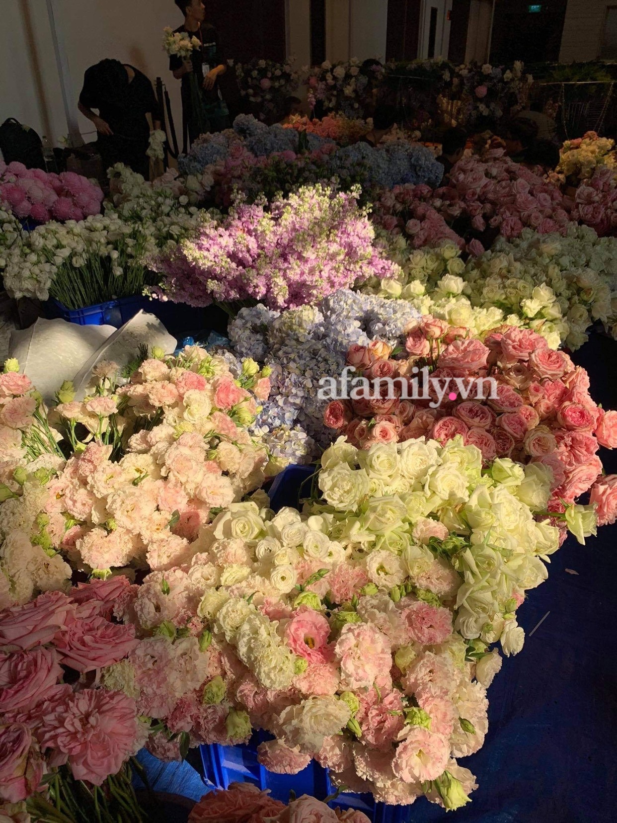 Tiết lộ Phan Thành đã bỏ BẠC TỶ như thế nào để tối nay có vài chục giây bước trên sân khấu cùng Primmy Trương!?-10