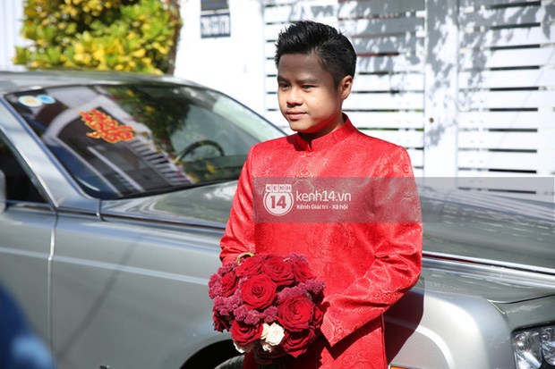 Biểu cảm trái ngược của thiếu gia Phan Thành trước và sau khi rước dâu: Ai lấy vợ rồi mới hiểu!-5