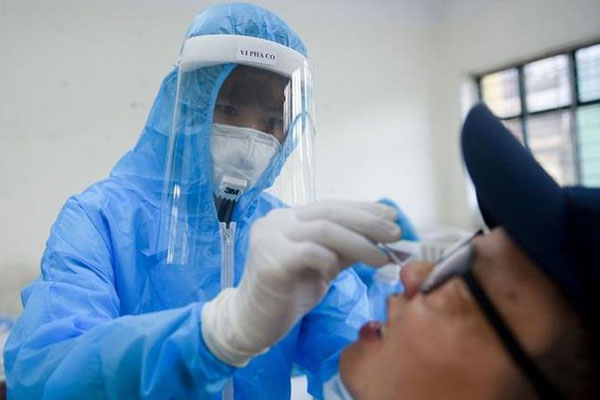 Nữ bệnh nhân đầu tiên tại Việt Nam nhiễm chủng SARS-CoV-2 biến thể của Anh được công bố khỏi bệnh-1