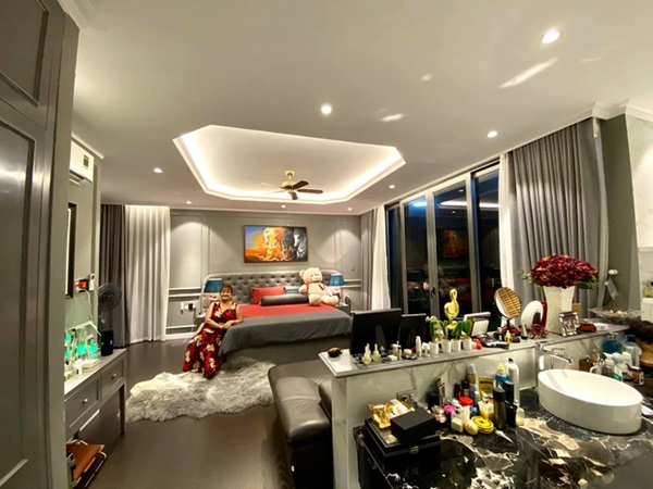 Cận cảnh biệt thự triệu đô của Cao Thái Sơn: Góc nào cũng toát lên mùi chanh sả, ban công có view cực ăn tiền-18