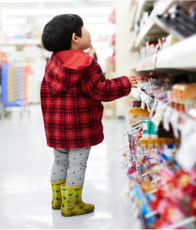 Bị lạc mất con ở siêu thị, bà mẹ liền làm một việc ngớ ngẩn nhưng lại tìm thấy bé nhanh chóng, các phụ huynh nên học tập ngay-1