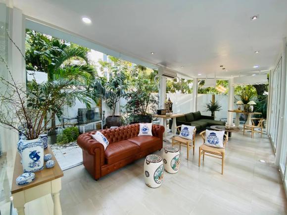 Tình tin đồn của Bích Phương - Shark Khoa khoe full ảnh trong nhà riêng dịp cận Tết-3