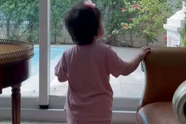 Con gái Quách Ngọc Ngoan và Phượng Channel đã lớn thế này, soi ảnh chụp chung mà ai cũng khen dạy con tâm lý!-4