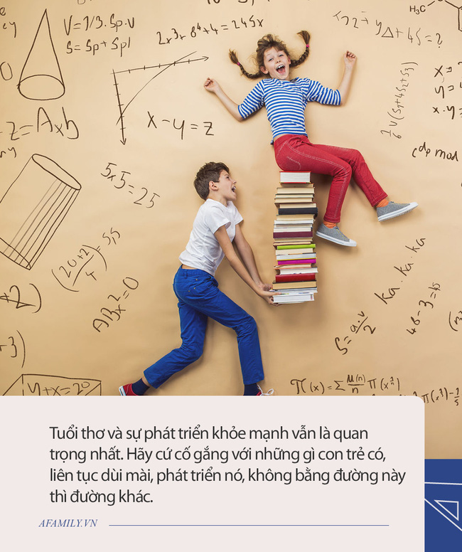 Bị cô giáo gọi bằng cái tên thiếu tế nhị giữa buổi họp phụ huynh, người mẹ nói lại vài câu khiến ai có mặt đều lặng người-3