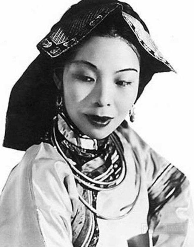 Bỏ chồng để kết hôn với trai trẻ, người phụ nữ gặp phải quả báo không thể ngờ, nhưng điều khiến bà chờ đợi suốt 55 năm mới đáng giá!-3