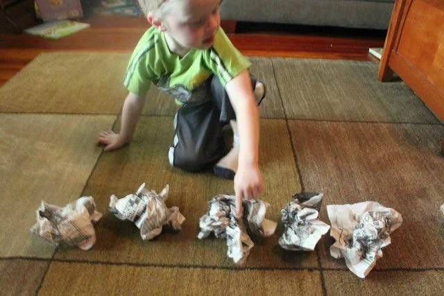 Loạt trò chơi trong nhà cực sáng tạo và hữu ích cho trẻ: Tết nếu phải ở nhà vì dịch Covid-19 cũng không lo bé buồn chán-7