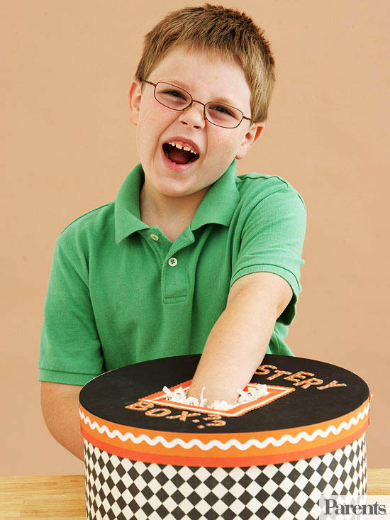 Loạt trò chơi trong nhà cực sáng tạo và hữu ích cho trẻ: Tết nếu phải ở nhà vì dịch Covid-19 cũng không lo bé buồn chán-6