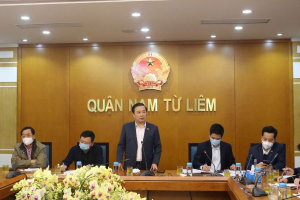 Hà Nội: Các quán bar, pub trên phố cổ vẫn đông nghịt khách, phòng dịch COVID-19 kiểu đối phó!-11