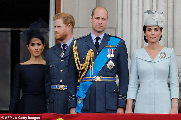 Hoàng tử Harry quyết định trở về Hoàng gia lần đầu sau khủng hoảng Megxit, Meghan và con trai không đi cùng vì lý do ít ai ngờ tới-2