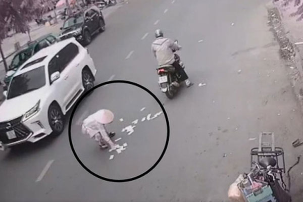 Cái kết bất ngờ vụ cô gái đánh rơi 30 triệu bị hôi của: Thêm 2 người đàn ông trả 3 triệu, được quyên góp thêm 14 triệu để trả nợ về quê ăn Tết-3