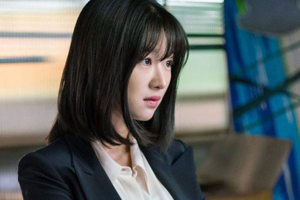 Đến nhà chồng cũ đón con về mà anh ta mang một cuốn sổ ra yêu cầu ký tên khiến tôi phẫn nộ ứa nước mắt-2