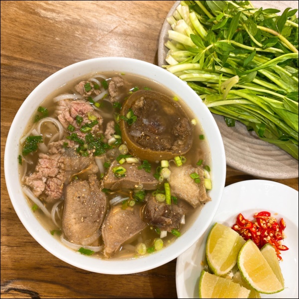 Chồng trẻ Lê Phương nấu ăn&nbsp;ngày càng lên tay, món bánh mì xíu mại đãi vợ con xuất sắc khiến chị em ào ào xin công thức-9