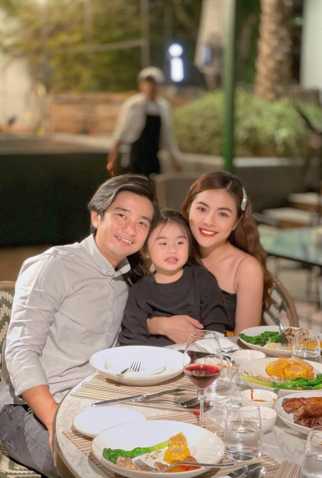 Con gái Vân Trang mới 5 tuổi đã được khen cao ráo, ra dáng mỹ nhân tương lai, ít người biết cô đã hy sinh điều to lớn này cho bé-1