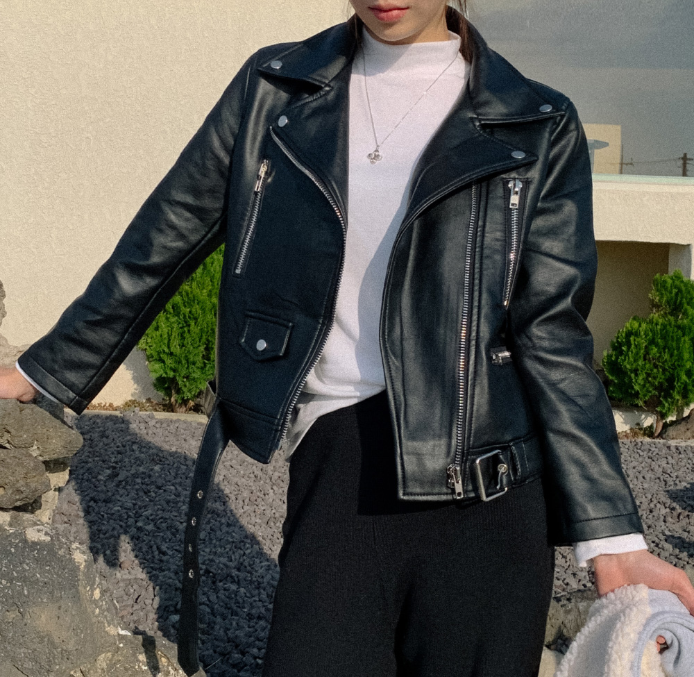 5 mẫu áo khoác sẽ giúp ăn gian đến chục phân chiều cao, chị em dù thấp bé hay không cũng nên sắm ngay diện Tết-10