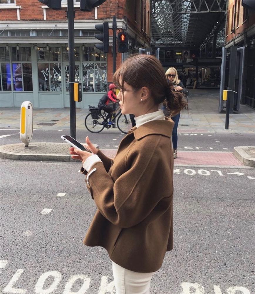 5 mẫu áo khoác sẽ giúp ăn gian đến chục phân chiều cao, chị em dù thấp bé hay không cũng nên sắm ngay diện Tết-13