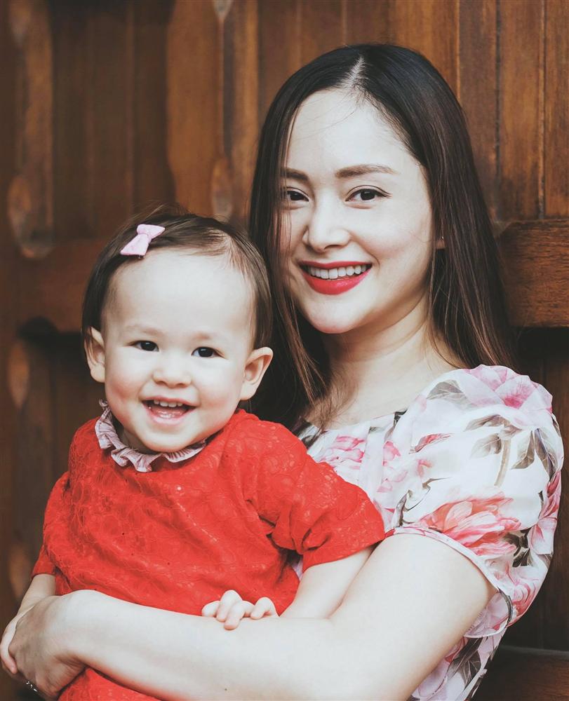 Con gái lai Tây của Lan Phương không chỉ sớm chững chạc mà còn thừa hưởng năng khiếu từ người mẹ diễn viên-5