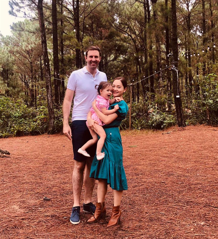 Con gái lai Tây của Lan Phương không chỉ sớm chững chạc mà còn thừa hưởng năng khiếu từ người mẹ diễn viên-8