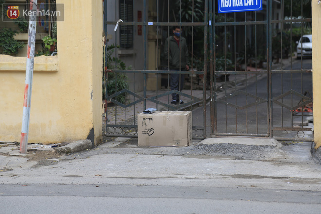 Hà Nội: Phong tỏa ngõ 49 Dịch Vọng nơi bệnh nhân nhiễm Covid-19 sinh sống-3