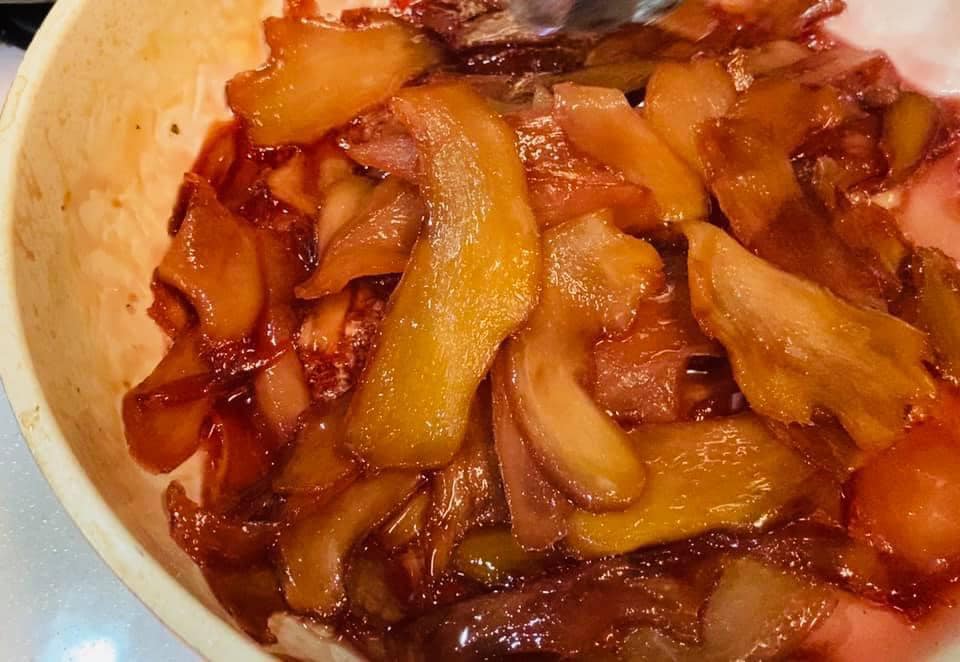 Chị em trổ tài làm mứt nhâm nhi ngày Tết: Mứt ngũ sắc thơm ngon đẹp mắt, mứt gừng đỏ vừa lạ vừa thơm!-31