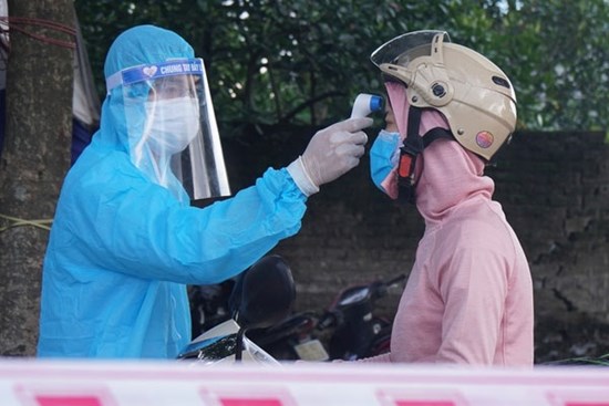 Thêm nữ công nhân dương tính SARS-CoV-2, Hải Dương khẩn tìm người liên quan