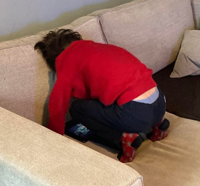 Những bức ảnh chứng minh nhà có con nhỏ vui thì vui đấy nhưng bố mẹ cũng hại não lắm thay-3