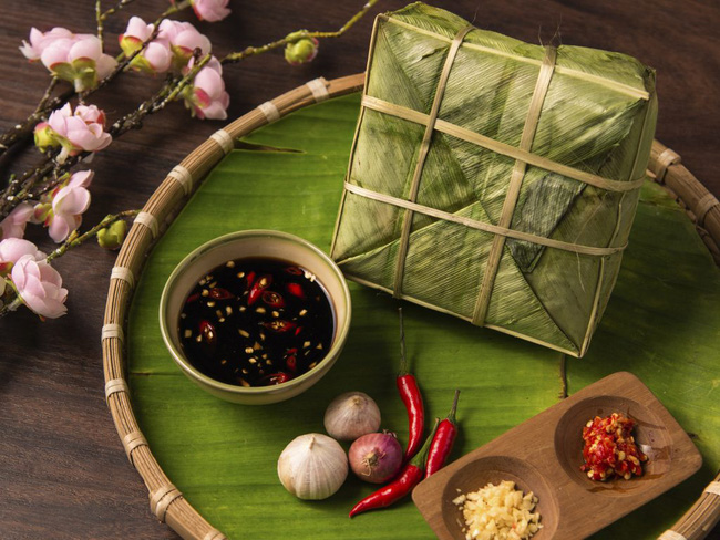 Mách chị em cách làm 3 loại nước chấm đỉnh của chóp cho các món chiên rán: Bánh chưng rán, nem rán đảm bảo sẽ hết veo!-3