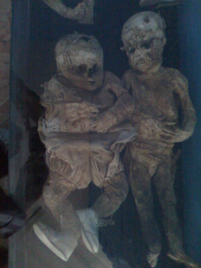 Làm thợ đào mộ thuê nhiều năm, người đàn ông vô tình chứng kiến hiện tượng kỳ quái xảy ra với xác chết, run bần bật vì khoa học cũng không lý giải được-1