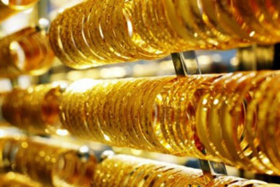 Giá vàng hôm nay 2/2: Tiền Tết về túi, vàng tăng giá mạnh