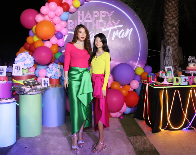 Không phải bơi lội, con gái Trương Ngọc Ánh và Quyền Linh cùng có chung đam mê khác, thảo nào 2 bé sớm làm chủ đôi chân dài miên man-4