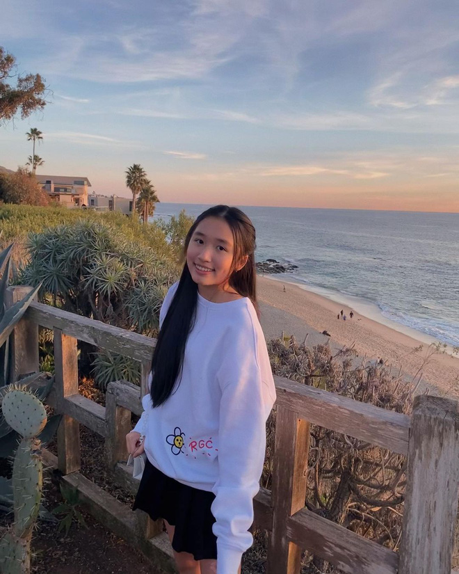 Jenny Huỳnh - Tiểu thư YouTuber sinh năm 2005 chính thức chạm mốc 1 triệu subscribers-2