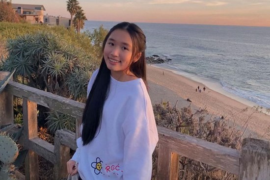 Jenny Huỳnh - Tiểu thư YouTuber sinh năm 2005 chính thức chạm mốc 1 triệu subscribers