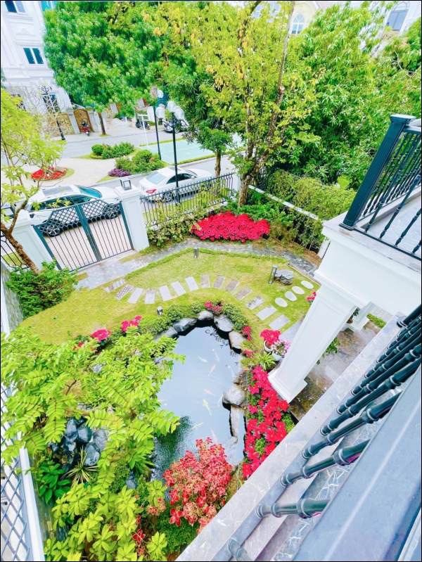 Cận cảnh khu vườn đẹp như mơ trong biệt thự ven sông của Lã Thanh Huyền, Tết dịch ngồi ở nhà ngắm hoa lá cũng vui-6