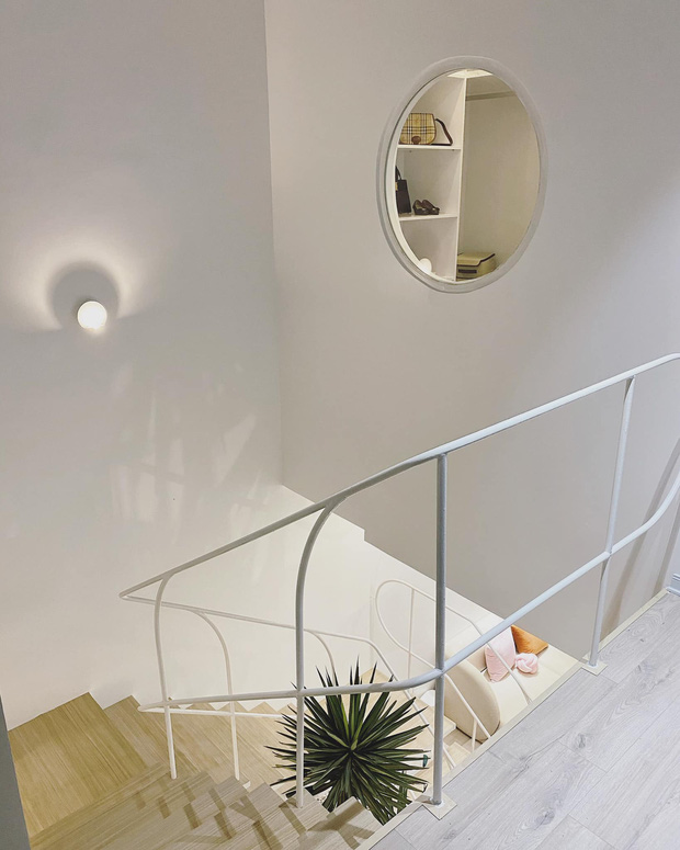 Vợ chồng trẻ xây nhà ở Đà Nẵng hết gần 1 tỷ, giải thích lí do làm chiếc cầu thang mong manh gây tranh cãi-4