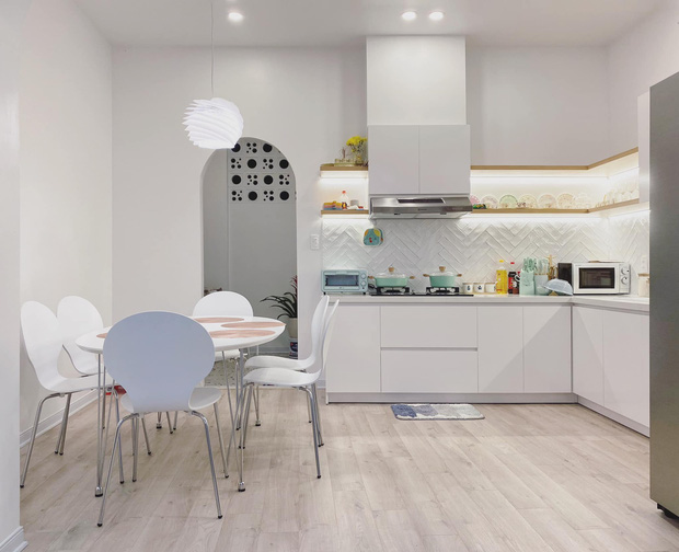 Vợ chồng trẻ xây nhà ở Đà Nẵng hết gần 1 tỷ, giải thích lí do làm chiếc cầu thang mong manh gây tranh cãi-5