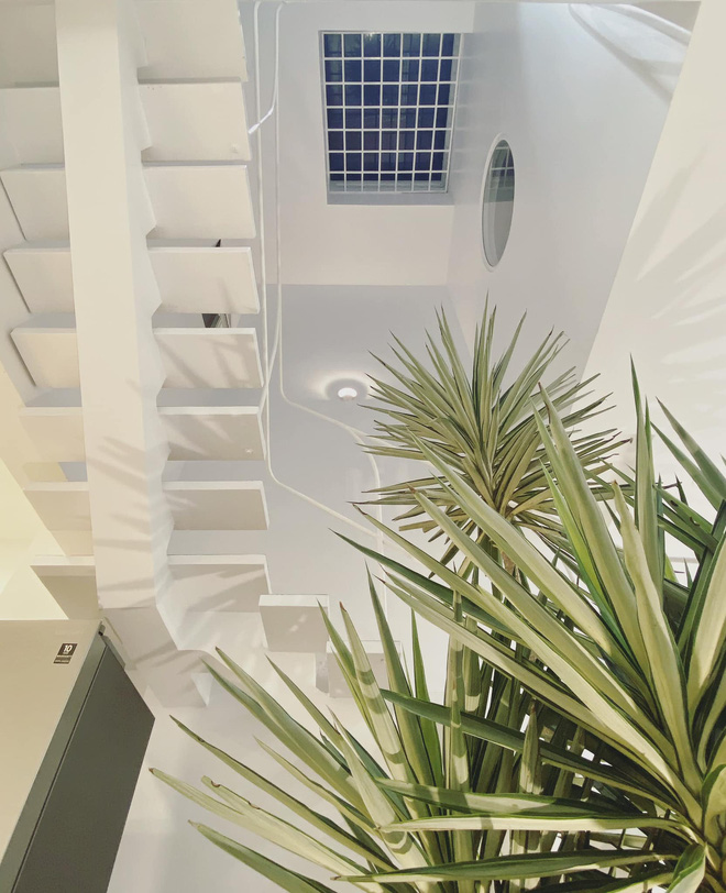 Vợ chồng trẻ xây nhà ở Đà Nẵng hết gần 1 tỷ, giải thích lí do làm chiếc cầu thang mong manh gây tranh cãi-6