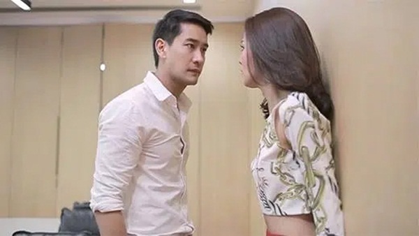 Áy náy vì từng ruồng rẫy vợ vô sinh nên chồng cũ tìm mọi cách bù đắp, để rồi tình cờ gặp lại vợ cũ đi sắm Tết mà anh ta chết lặng”-2