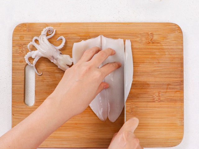 Muốn ăn ngon nhưng ngại dọn, chị em thử món cơm sau đây: Cho hết nguyên liệu vào nồi, bấm nút là xong!-2