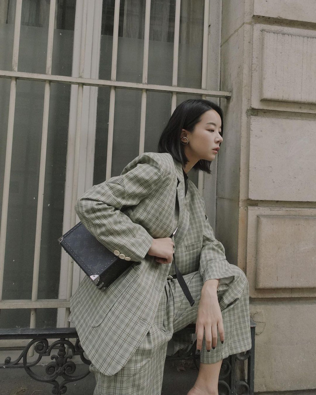 11 cách tái chế đồ công sở để diện Tết, chị em không cần sắm nhiều quần áo mới vẫn mặc đẹp nức nở-5