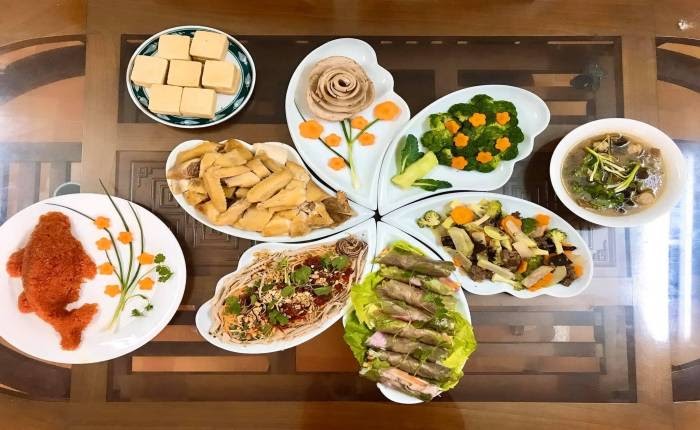 15 mâm cỗ cúng ông Công ông Táo đẹp, đầy đủ ai nhìn cũng khen nức nở-5