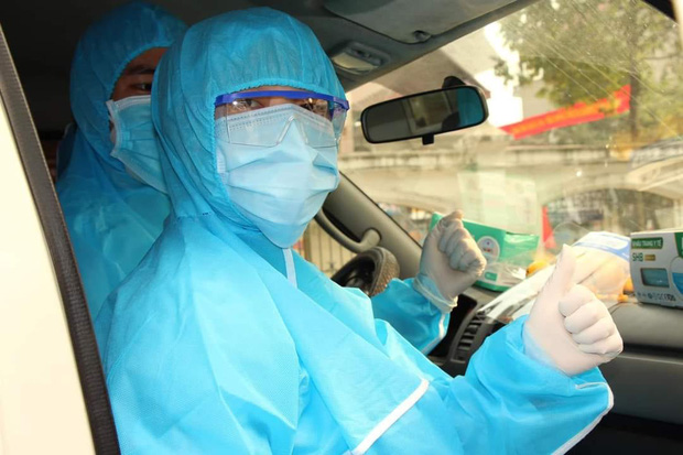 Nữ nhân viên y tế ngất xỉu khi giúp sức chống dịch ở Hải Dương-3