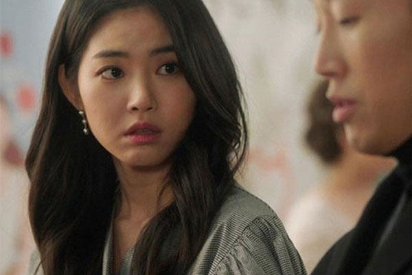 Nhìn thái độ chồng dành cho chị phụ hồ, tôi đoán họ có gian tình, không ngờ khi biết sự thật lại muốn giấu nhẹm cho đỡ xấu hổ-1