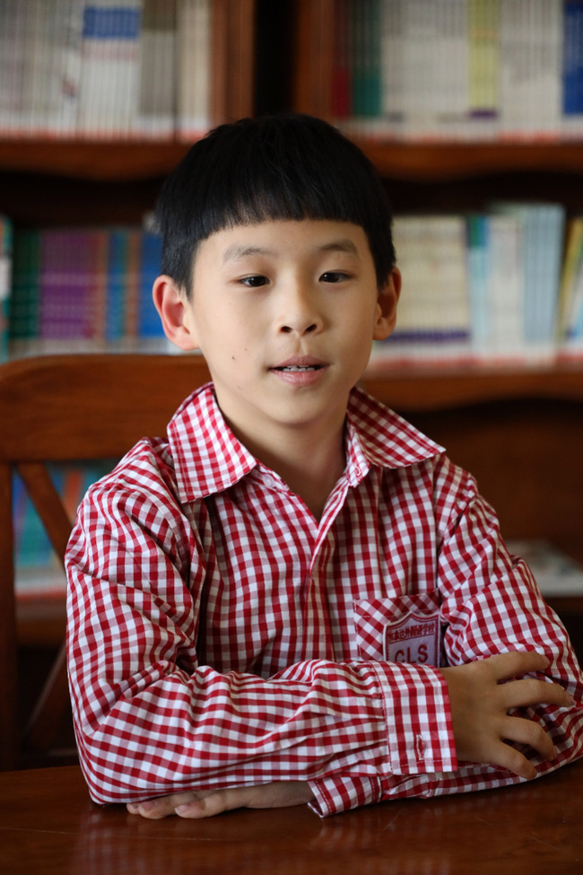 Ai cũng tò mò bà mẹ của ca sinh 8 này đã dạy gì mà các con đều thông minh học giỏi, đặc biệt mới lớp 4 đã có ước mơ riêng-3