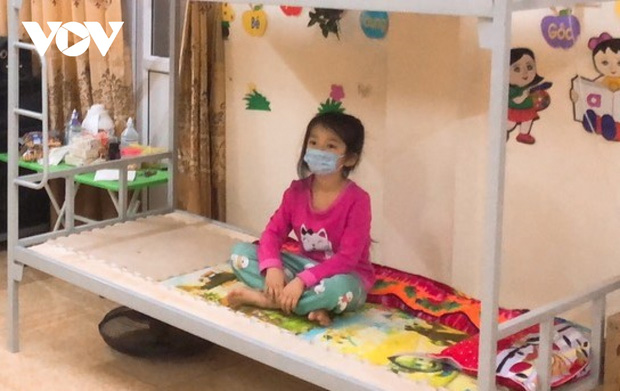 Tết đặc biệt với các cháu học sinh cách ly tại trường Mầm non Bạch Đằng (Hải Dương)-1