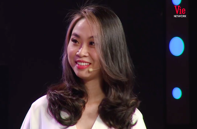 Ký ức vui vẻ: Khiến fan vỡ oà với cảnh MC Lại Văn Sâm gặp bé Đậu Đũa, ekip sản xuất vẫn xin lỗi vì có sự cố-5