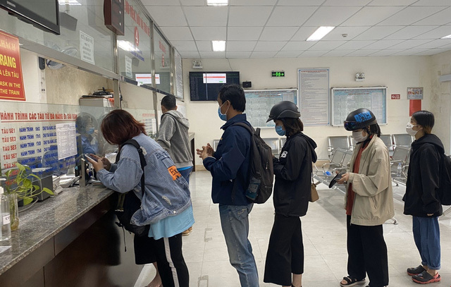 Đổi, trả vé tàu, máy bay thế nào dịp Tết Nguyên đán?-1