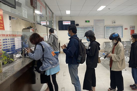 Đổi, trả vé tàu, máy bay thế nào dịp Tết Nguyên đán?