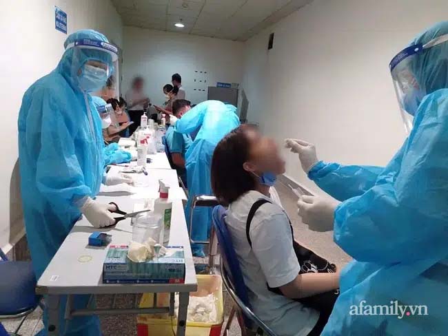 Bệnh viện Nhi Đồng 1 trắng đêm hồi hộp đợi kết quả xét nghiệm ca F1 khai gian khi đưa con đi khám bệnh-3
