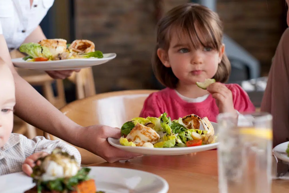 5 thói quen xấu bố mẹ cần uốn nắn trước khi trẻ lên 6 tuổi kẻo ảnh hưởng đến cả tương lai về sau-3