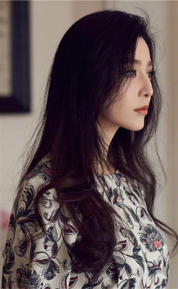 Đẳng cấp nhan sắc của Phạm Băng Băng được khẳng định chỉ nhờ mái tóc: Tóc buộc thì sang chảnh xuất thần, tóc xõa kiêu sa bí ẩn-1